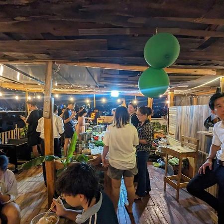 The Gk House Hostel, Ecolliving, Central City, Natural Wooden, Chill View Rooftop, Restaurant And Cocktail Bar TP. Hồ Chí Minh Ngoại thất bức ảnh
